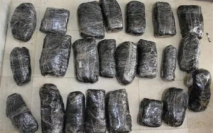 کشف ۵۰ کیلوگرم تریاک جاسازی شده در خودرو وانت