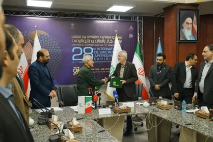 امضای تفاهم نامه همکاری آموزشی، پژوهشی و فناوری بین &laquo;دانشگاه علامه&zwnj;طباطبائی&raquo; و &laquo;قرارگاه سازندگی خاتم&zwnj;الانبیاء، هلدینگ نفت، گاز و پتروشیمی&raquo;