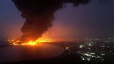 پاسخ موشکی و پهپادی سپاه به تجاوزات ارتش آمریکا/ پایگاه‌های نظامی ایالات متحده در منطقه هدف قرار گرفتند + عکس و فیلم