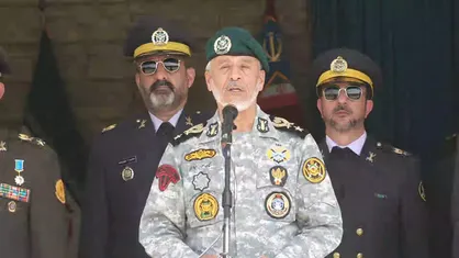 دریادار سیاری: پوزه دشمن استکباری را به خاک مالیدیم/دشمن شکست خورده و باید با آبروریزی منطقه را ترک کند+فیلم