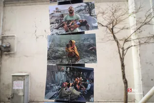 تجمع دانشجویی در مقابل سفارت مصر