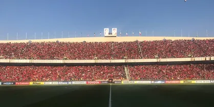 تشویق ایسلندی پرسپولیسی&zwnj;ها؛ باز هم جمعیت بیش از ظرفیت ورزشگاه شد+فیلم