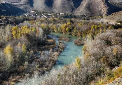عضو شورای شهر اصفهان: برداشت بی&zwnj;رویه آب از زاینده&zwnj;رود همچنان ادامه دارد