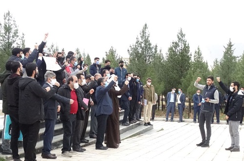 تجمع اعتراضی دانشجویان لرستانی در واکنش به احتمال تصویب لوایح استعماری