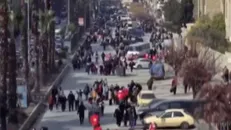 فرار اهالی حلب سوریه از آتش تروریست‌های جولانی!