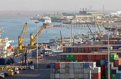 پهلوگیری ۵ کشتی کالای اساسی در بندر شهید رجایی تا پایان شهریور