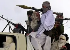 غزنی در تصرف طالبان/ آمریکا دست به کار شد