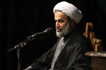 ادب، اولین لازمه یک نماز خوب