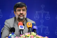الفت: مباحث اقتصادی در کشور مغفول مانده است