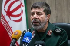سردار شریف: تا اطفای کامل آتش در جنگل‌های مریوان در منطقه حضور خواهیم داشت / اعزام ۲ فروند بالگرد نیرو‌های زمینی و هوافضای سپاه به منطقه