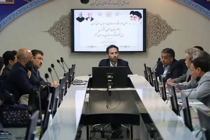 ظرفیت صنعتی و معدنی کرمان در حوزه &laquo;لباس کار&raquo; یک مزیت ویژه برای توسعه صنعت پوشاک است