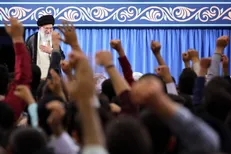 جمعی از دانشجویان و نمایندگان تشکل‌های دانشجویی با رهبر انقلاب اسلامی دیدار کردند