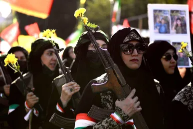 «جانفدا» یعنی چه؟؛ روایت شهروندان تهرانی از واژه‌ای که این روزها شنیده می‌شود + فیلم