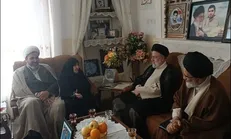 دیدار رئیس جمهور با مادر شهیدان طوسی و مادربزرگ شهید محمدرضا دهقان