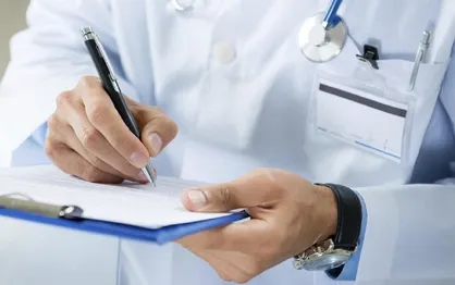 بیمه ها باید واقعی شدن تعرفه های پزشکی را قبول کنند