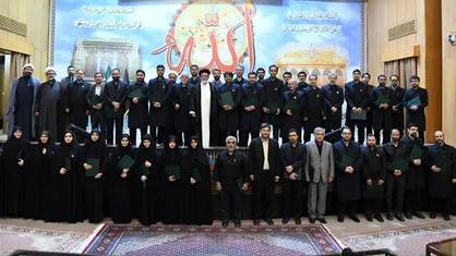 جمعی از اساتید دانشگاه علم و صنعت به خدمت افتخاری در حرم حضرت عبدالعظیم (ع) نائل آمدند