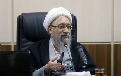 آملی&zwnj;لاریجانی: اگر قدرت نداشته باشیم قدرت&zwnj;های سلطه ما را می&zwnj;بلعند/ شفافیت آرای نمایندگان گاهی به خودسانسوری ختم می&zwnj;شود