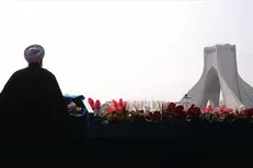 سوء‌مدیریت و تحمیل تورم یعنی خوشحال کردن ۸۳ میلیون ایرانی؟!