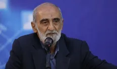 شریعتمداری: آیت‌الله رئیسی تراز ریاست جمهوری را ده‌ها رتبه بالاتر بردند +فیلم