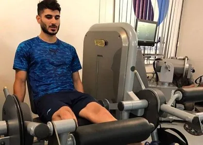مینیسک هافبک استقلال کِش آمد