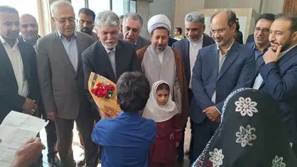 وزیر فرهنگ و ارشاد اسلامی وارد جزیره بوموسی شد+جزئیات