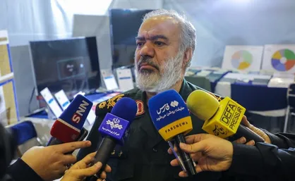 سردار فدوی: همه می&zwnj;دانند در شرایط جنگی نباید حرف اختلافی زد / بعضی&zwnj;ها روز بعد از صحبت&zwnj;های رهبر انقلاب حرف اختلافی زدند که باید توبه کنند + فیلم
