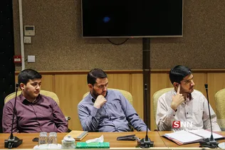 متکی