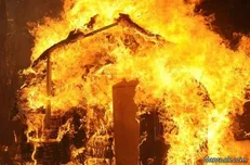 انبار قیر در بندرعباس آتش گرفت+فیلم