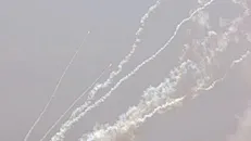 شلیک ۱۰۰ موشک از سوی حزب الله لبنان به سمت اراضی اشغالی