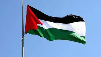 اهتزار پرچم فلسطین در شهرداری میسیساگا در کانادا