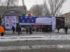 بسیج دانشجویی دانشگاه سهند در راهپیمایی ۲۲ بهمن غرفه ندای مستضعفین برپا کرد