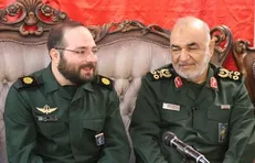 دیدار فرمانده‌کل سپاه با خانواده شهید زاهدی+تصاویر