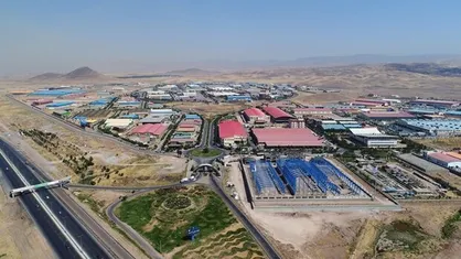 انتقاد به تعطیلی واحدهای اقتصادی قطب صنعتی لرستان/ چرا کسی پیگیر پروژه&zwnj;های نیمه تمام منطقه ویژه دورود و ازنا نیست؟
