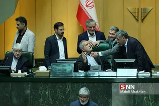 جلسه علنی مجلس با حضور ظریف وزیر امور خارجه