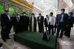 تجدید میثاق ابراهیم رئیسی با امام خمینی (ره) و شهدا