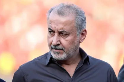 انتخاب سرمربی پرسپولیس و تمدید قرارداد بازیکنان با پایان محرومیت درویش
