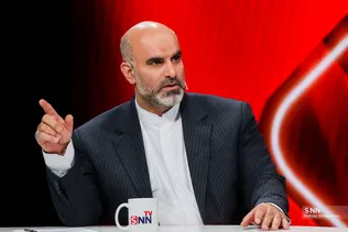 4574144