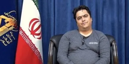 فیلم کامل مستند &laquo;پرسه در مه&raquo; درباره سرگذشت روح&zwnj;الله زم