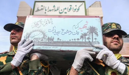 پیکر ۲ شهید گمنام در اهواز خاکسپاری شد