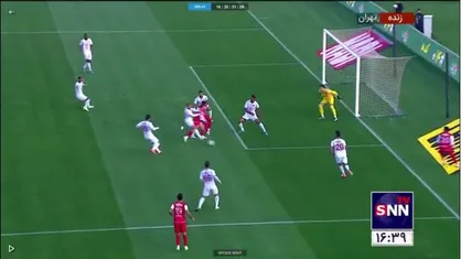 صحنه حساس درون محوطه جریمه نساجی که با اعلام var آفساید اعلام شد