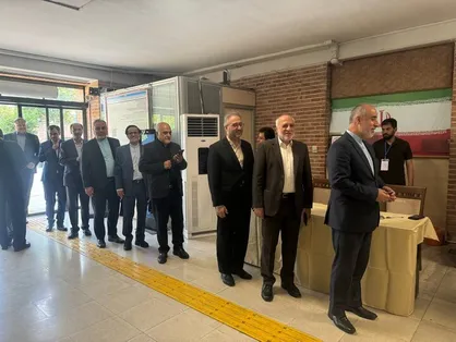 &laquo;ناصر کنعانی&raquo; رای خود را به صندوق انداخت