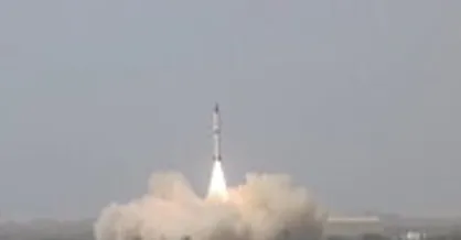 پاکستان سامانه موشکی زمین به هوا آزمایش کرد