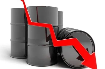 احتمال سقوط قیمت نفت به ۲۰ دلار با آغاز جنگ قیمتی