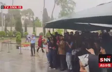 برگزاری حیاط دولت زیر بارش شدید باران + فیلم