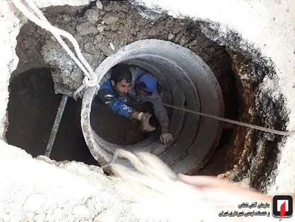 نجات چاهکن از اعماق چاه +عکس