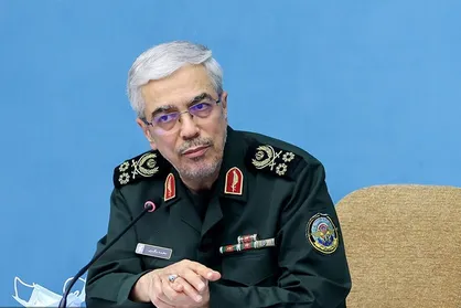 سرلشکر باقری: یکی از راه&zwnj;های تبیین بهره گیری از تاریخ شفاهی است