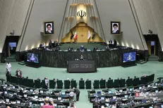 فرزانه صادق مالواجرد: باقیمانده مسکن مهر و پروژه‌های طرح نهضت ملی را تکمیل خواهم کرد/ مخالف وزیر پیشنهادی: افزایش قیمت مسکن نسبت به تورم بیشتر بوده است + فیلم