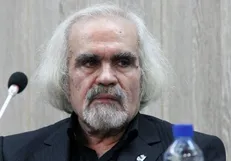 مجاهدی: بدون وضو شعر نمی‌گویم