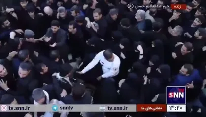 وداع آخر همسر، فرزندان و مادر شهید خدمت سردار موسوی با ایشان پس از خاکسپاری