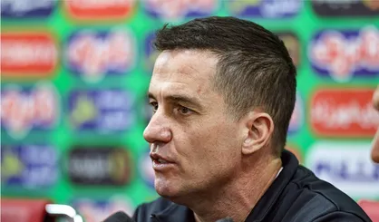 اوسمار ویرا: پرسپولیس هرگز کم کاری نمی&zwnj;کند/ برای خوشحالی هواداران می&zwnj;جنگیم